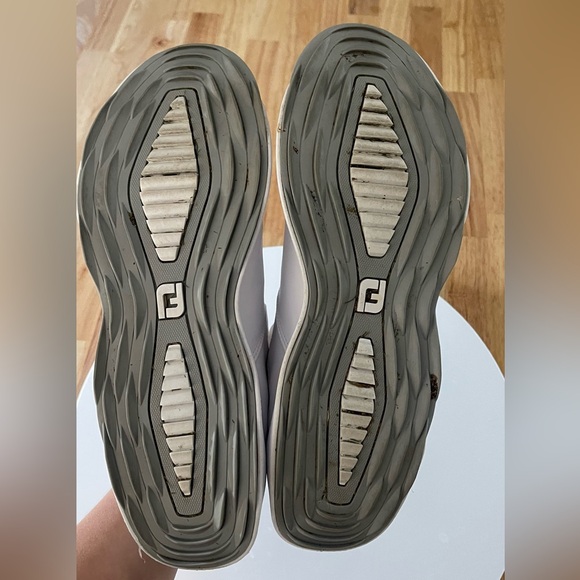 FootJoy Women's Prolite Golf Shoe, White/Light Grey, 10 Narrow - Picture 3 of 6